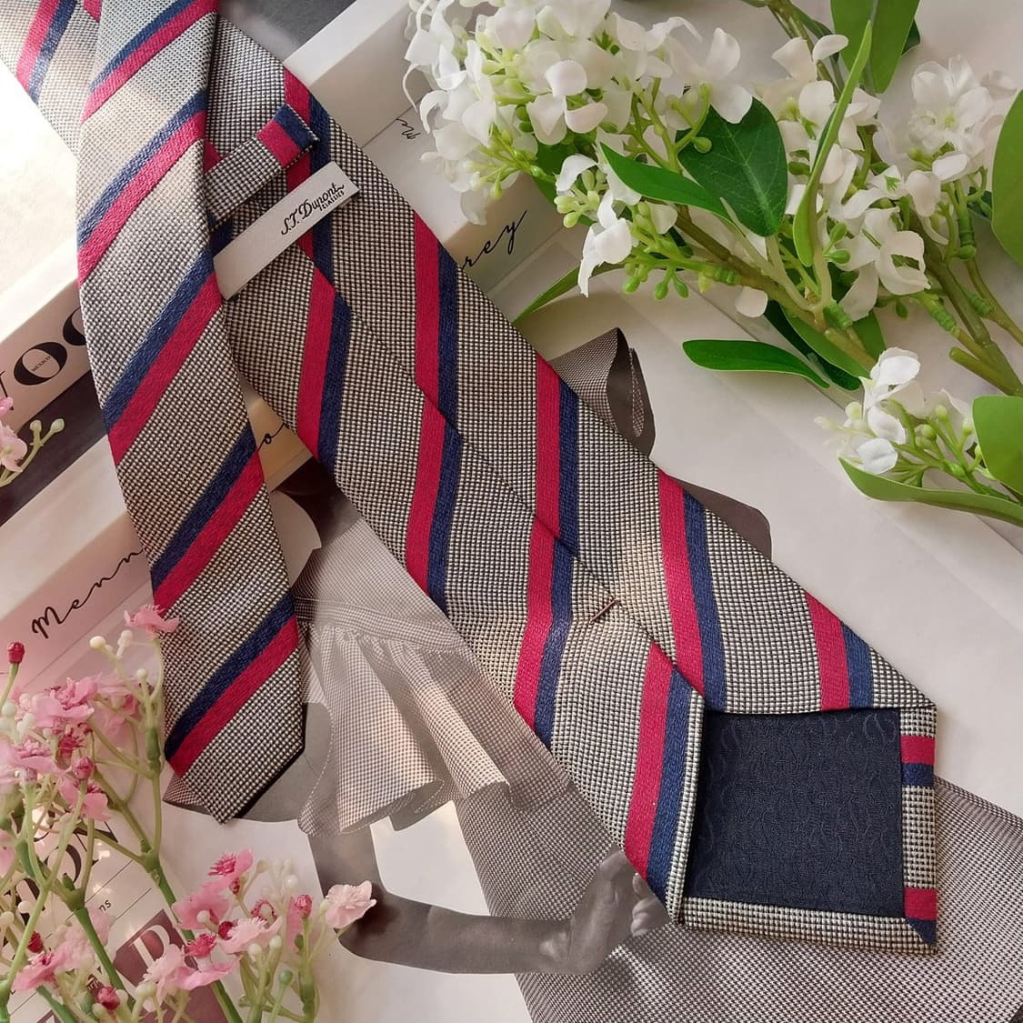 듀퐁 실크 그레이 스트라이프 슬림 넥타이 7.9cm A+등급 k1914
 상품이미지5