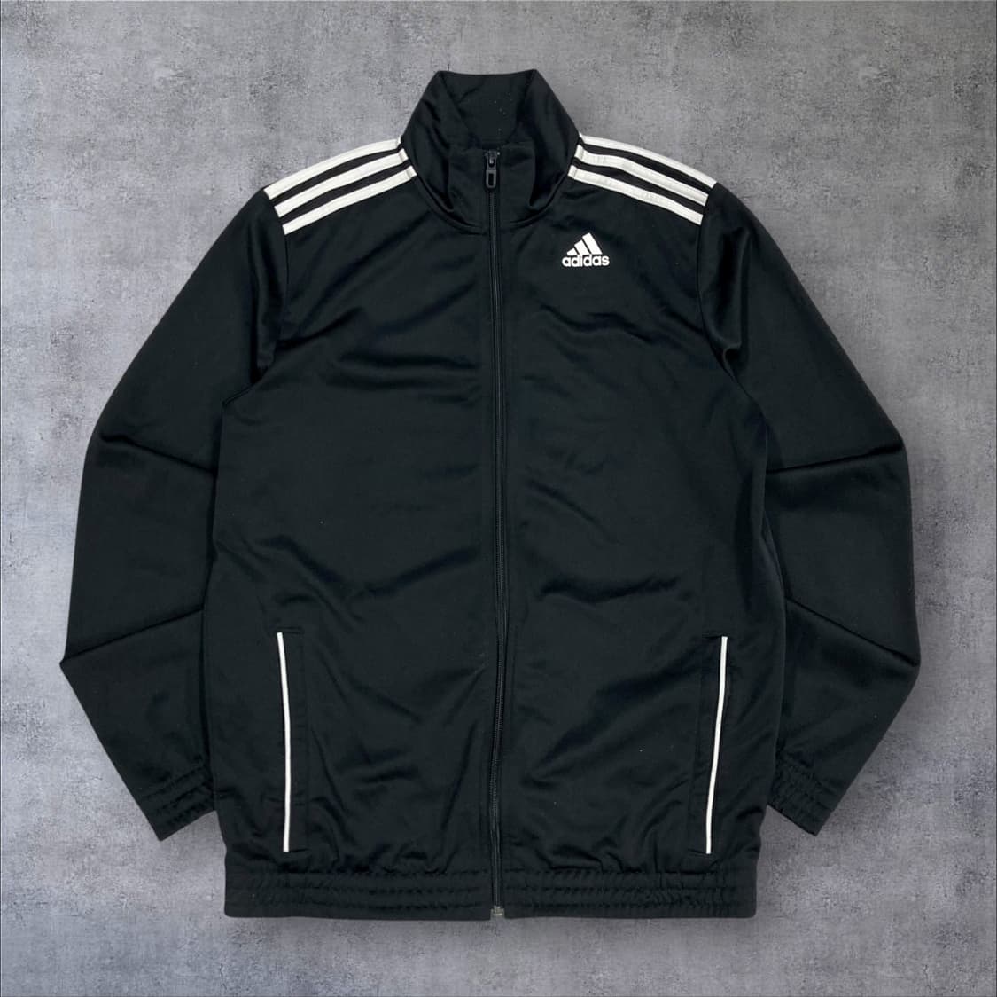 아디다스 블랙 컬러 스몰 로고 트랙탑 져지 상품이미지1