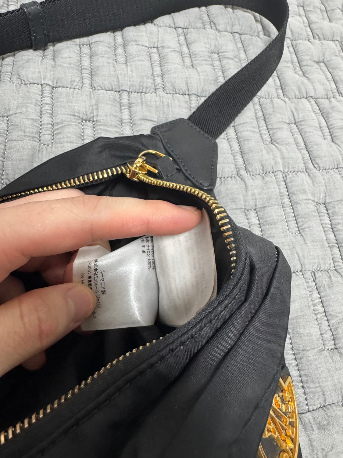 몽클레어 금장 벨트백 힙색 상품이미지8