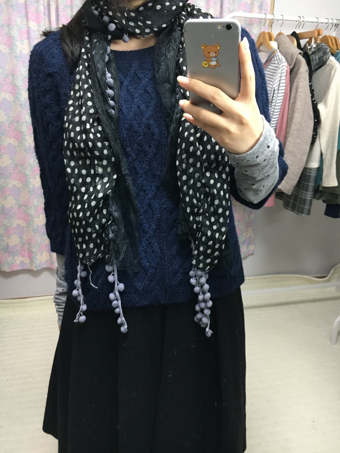 블랙 도트 폼폼 스카프 상품이미지10