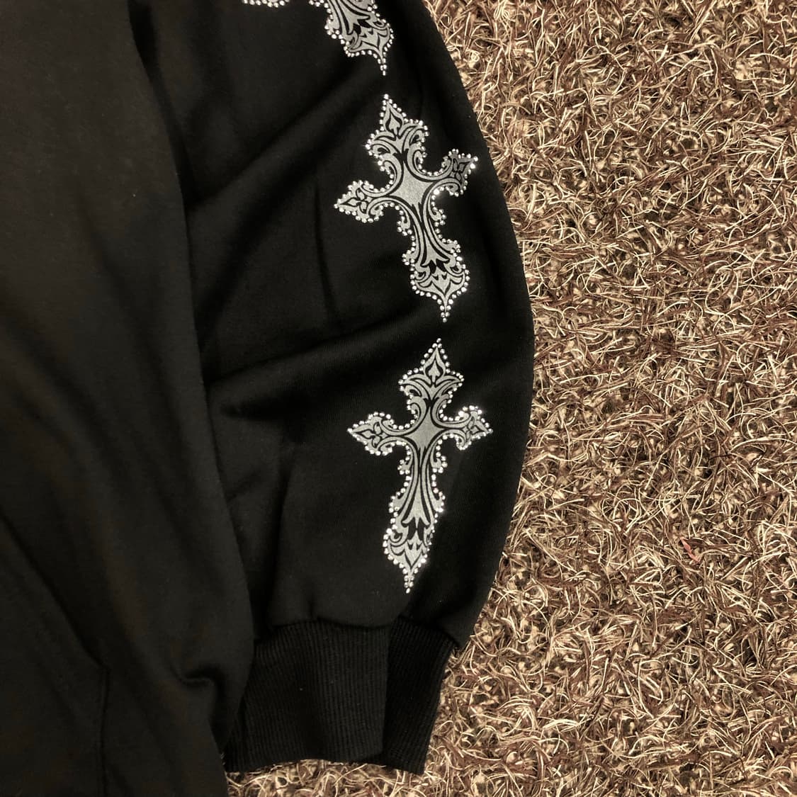 롬위 블랙 퍼 후드 크로스 집업 새상품 상품이미지3