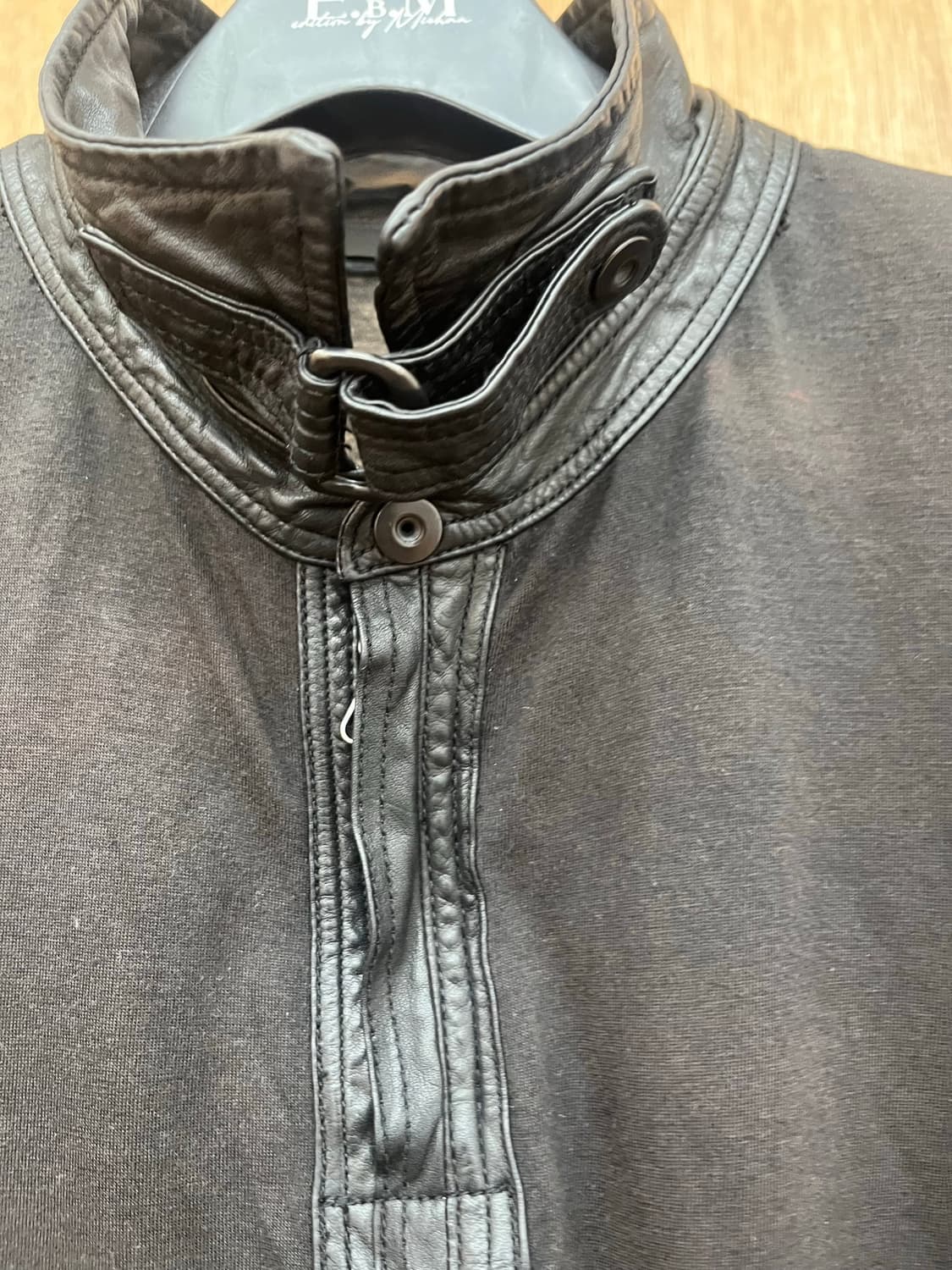 Julius 09SS Leather High Neck T-Shirts 상품이미지2