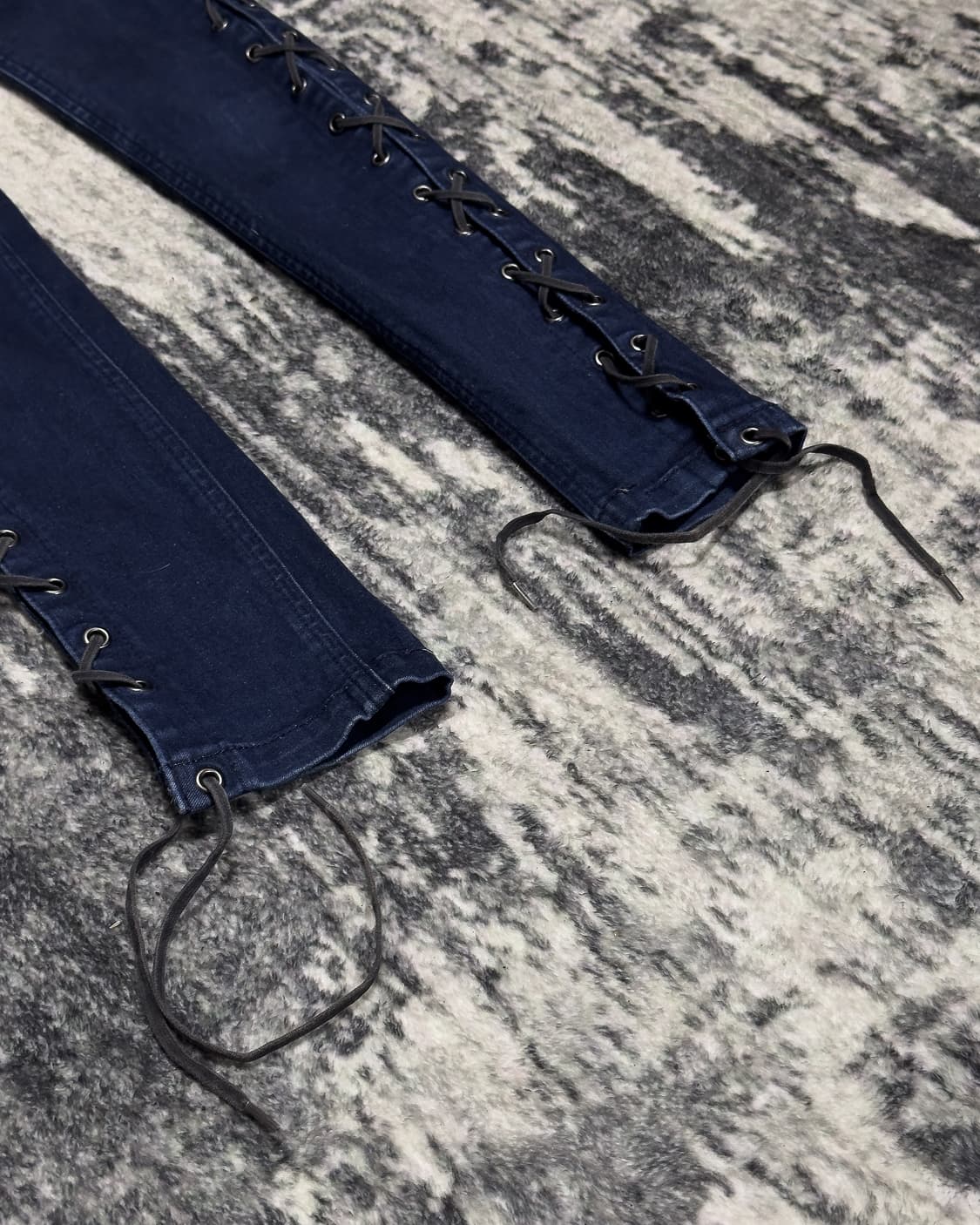 {EMODA} Side Lace-Up Skinny Jeans 상품이미지7