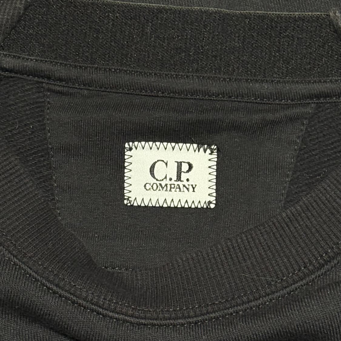 M C.P.컴퍼니 렌즈와펜 블랙 맨투맨 0119 상품이미지4