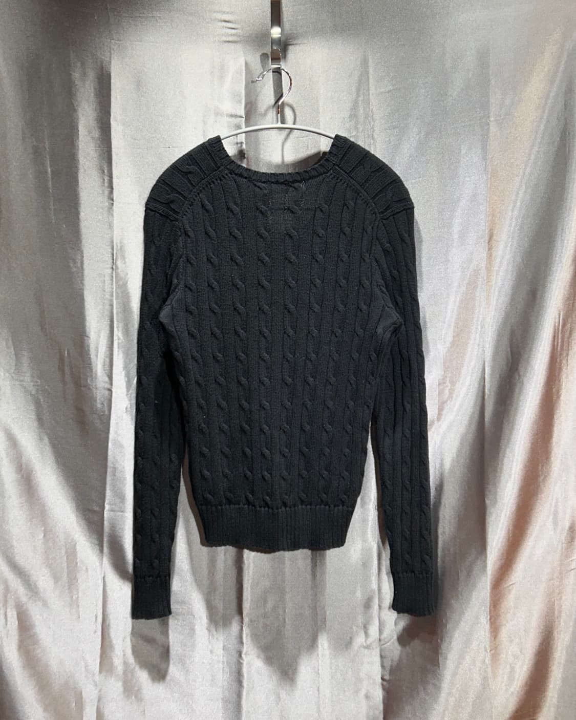 S 폴로랄프로렌 화이트포니 케이블 니트 브이넥 슬림핏 블랙 니트 상품이미지3