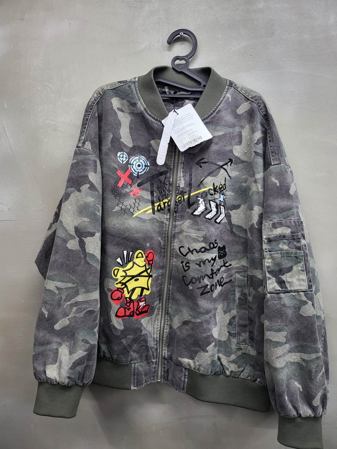 카모플라쥬 그래피티 봄버 자켓 상품이미지1