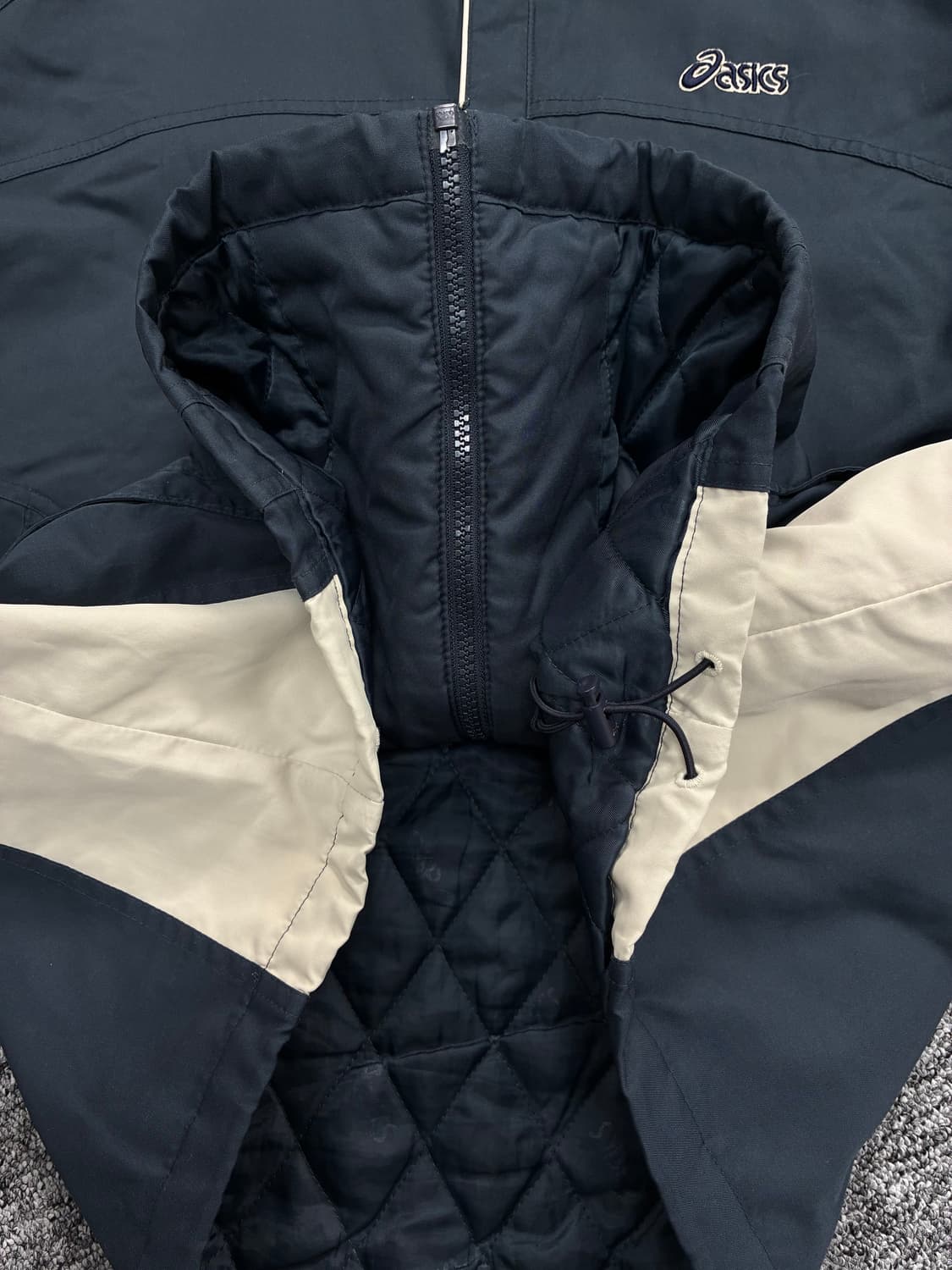 아식스 00s 올드스쿨 누빔 점퍼 110 상품이미지7