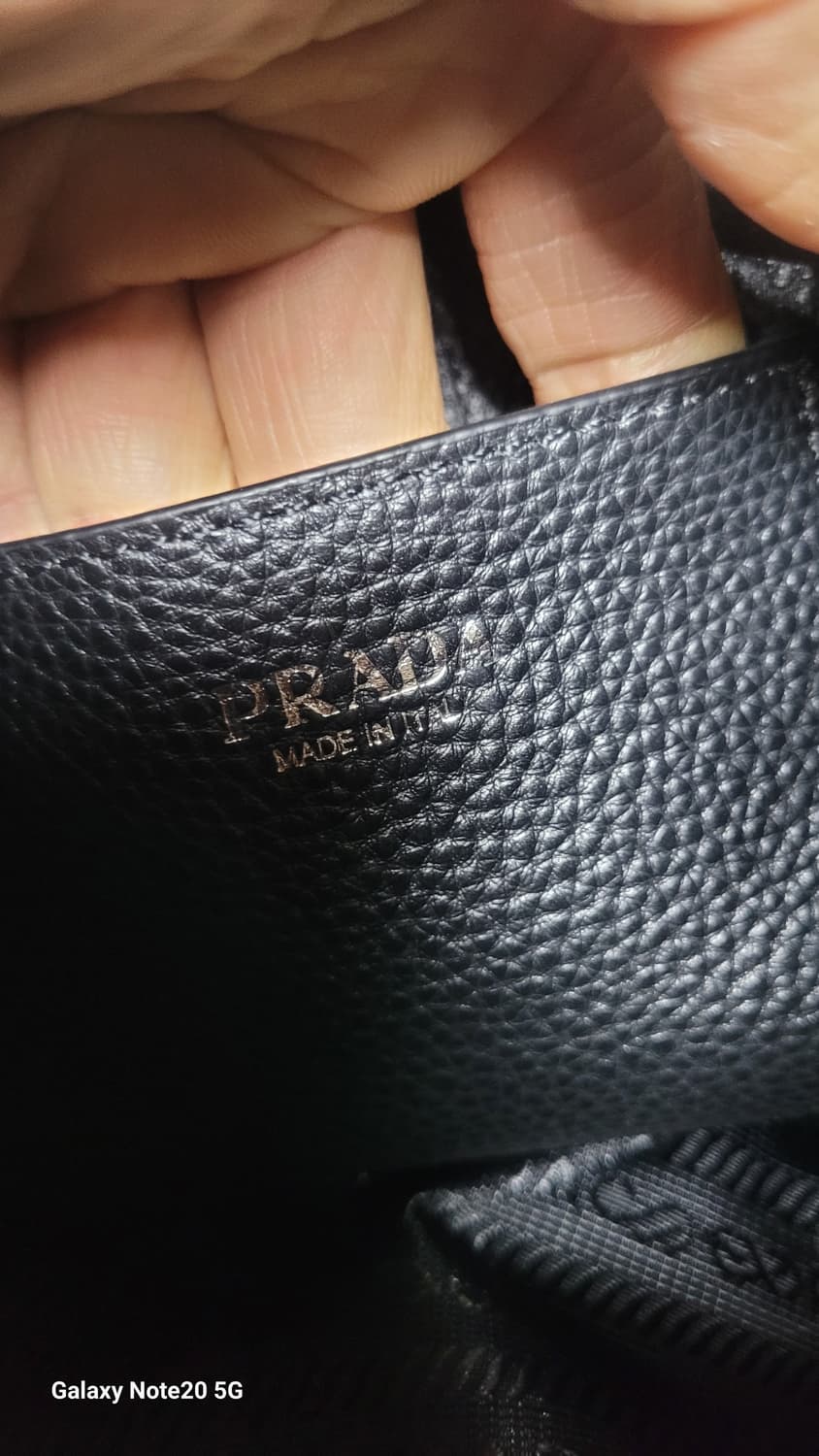 프라다 다이노 버킷 숄더백 상품이미지9