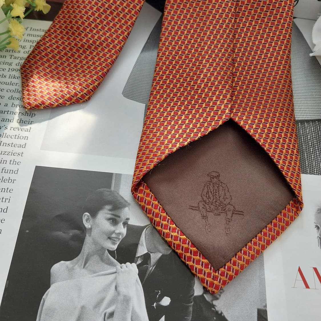 폴스튜어트 실크 오렌지 자카드 넥타이 8.3cm A등급 K1316
 상품이미지7