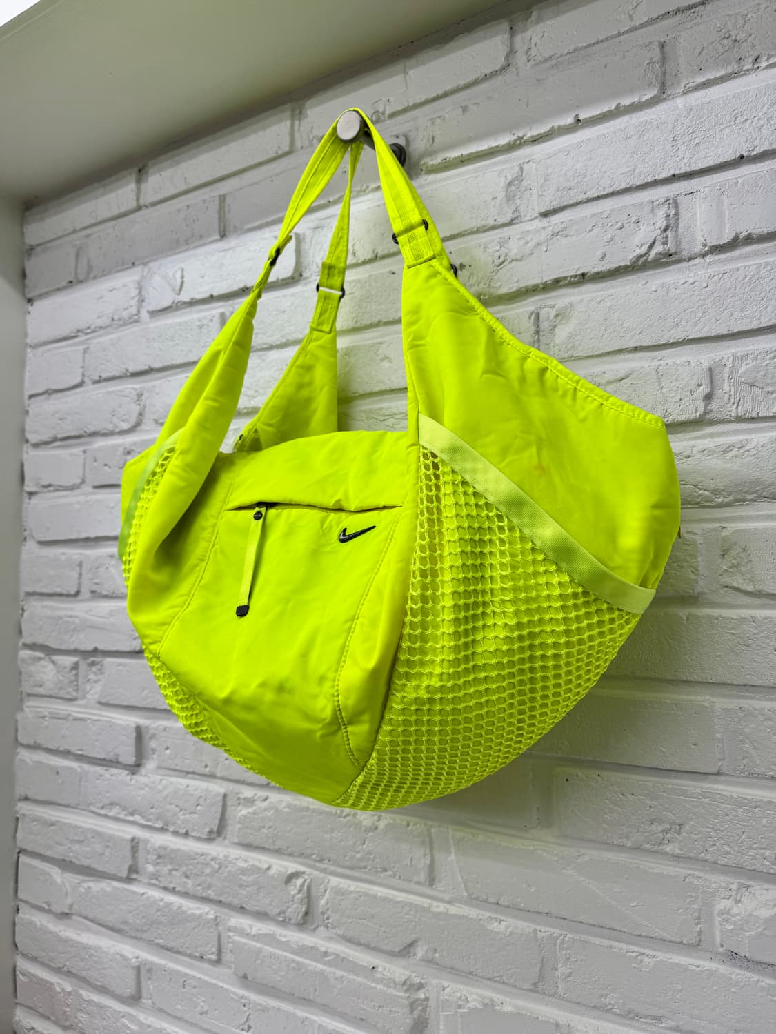 나이키 네온옐로우 더플백  상품이미지2