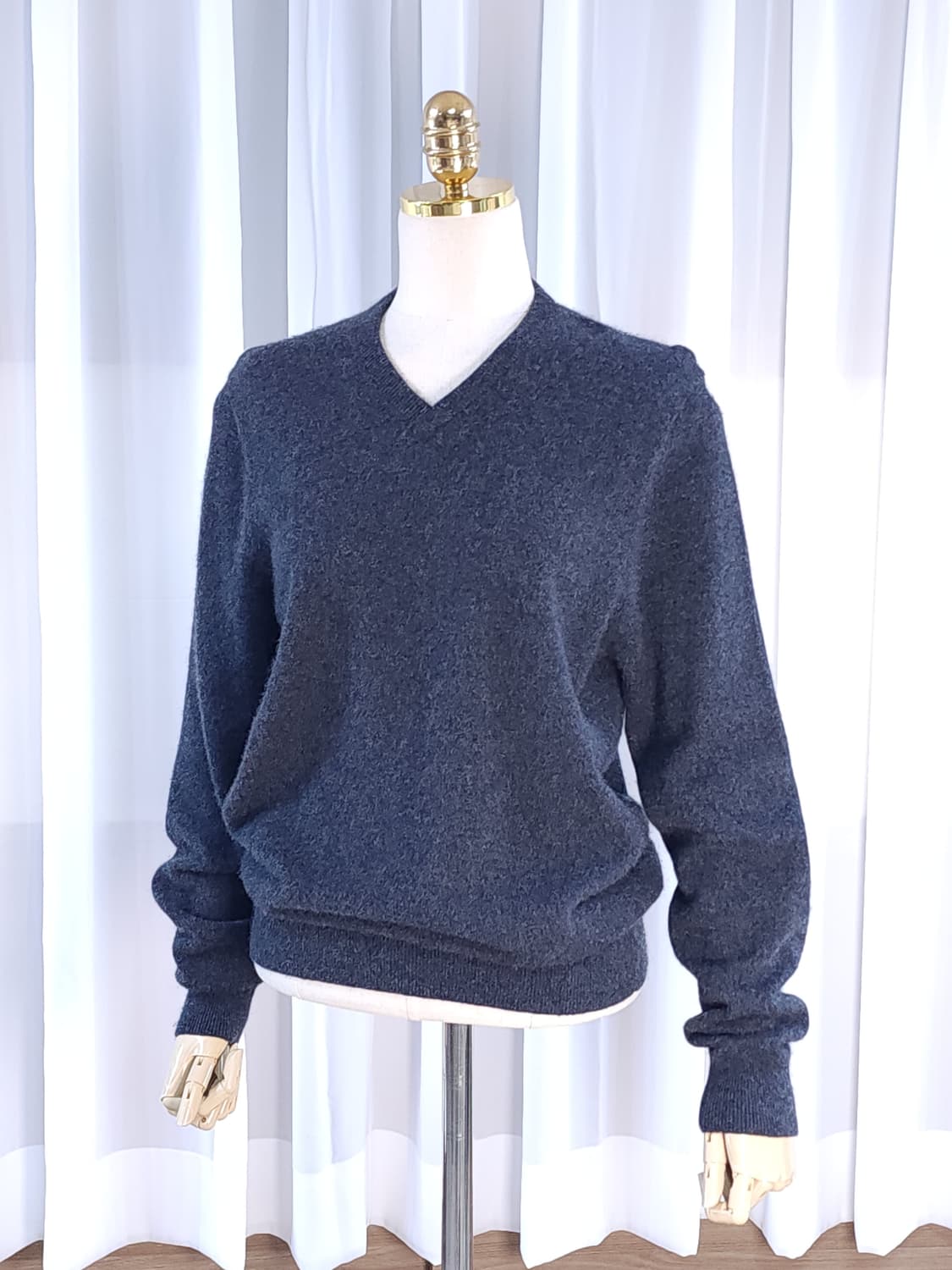 캐시미어100% 브이넥니트 상품이미지1