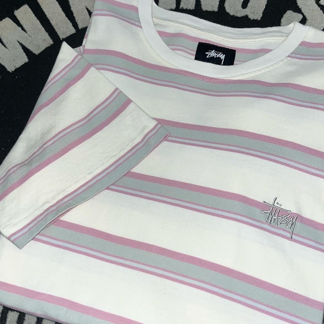 Stüssy Pink Stripe T-shirt 상품이미지1