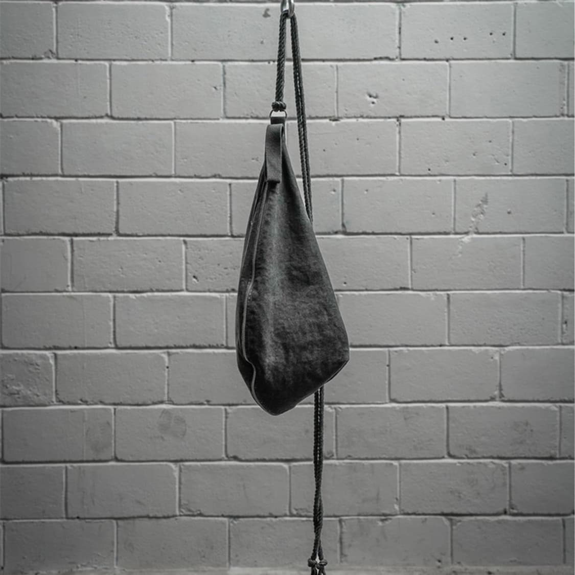 [OS] Lcbx Body bag (Carbon dyeing) 상품이미지1