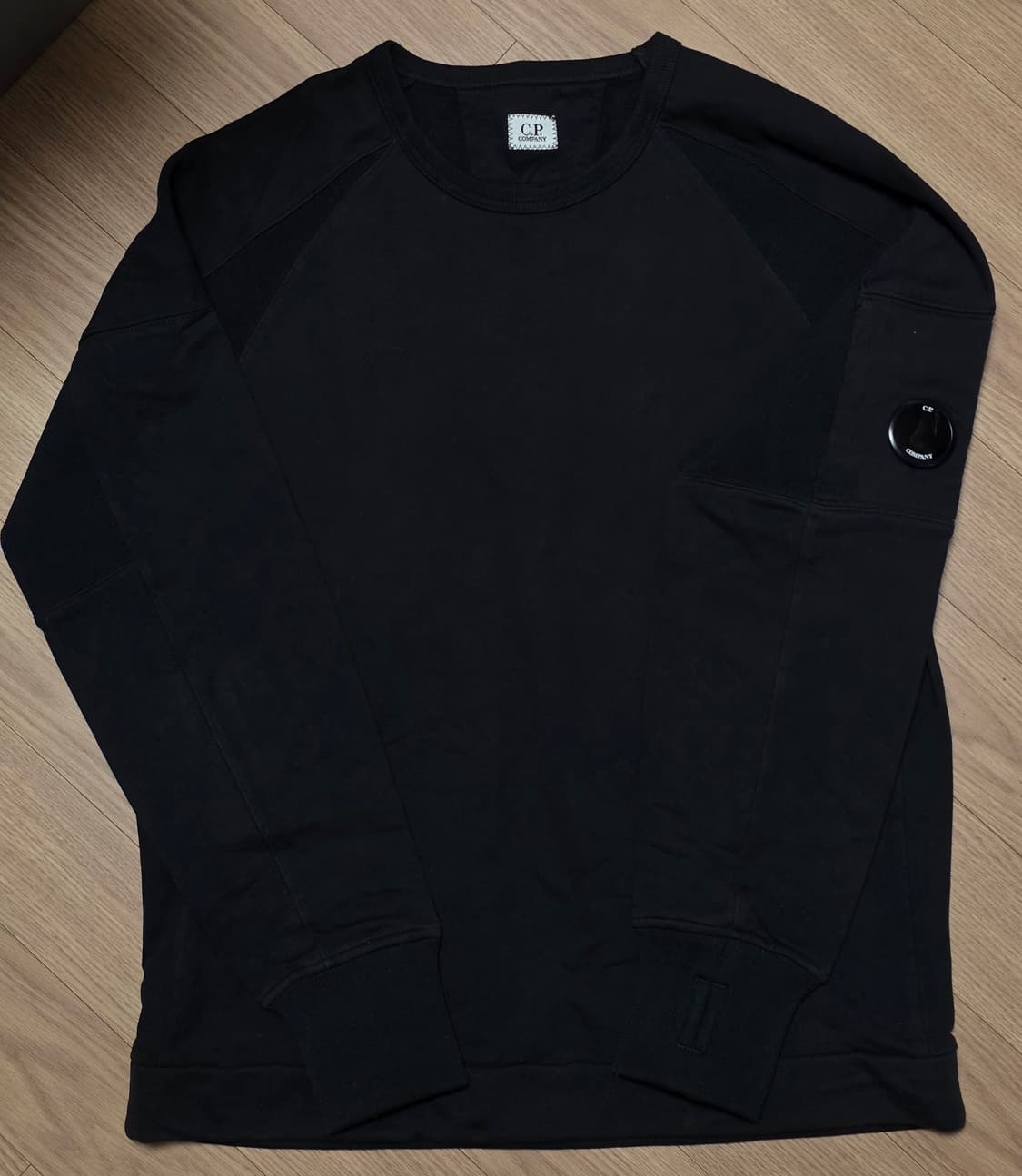 XL) C.P. 컴퍼니 블랙 맨투맨 티셔츠 상품이미지1