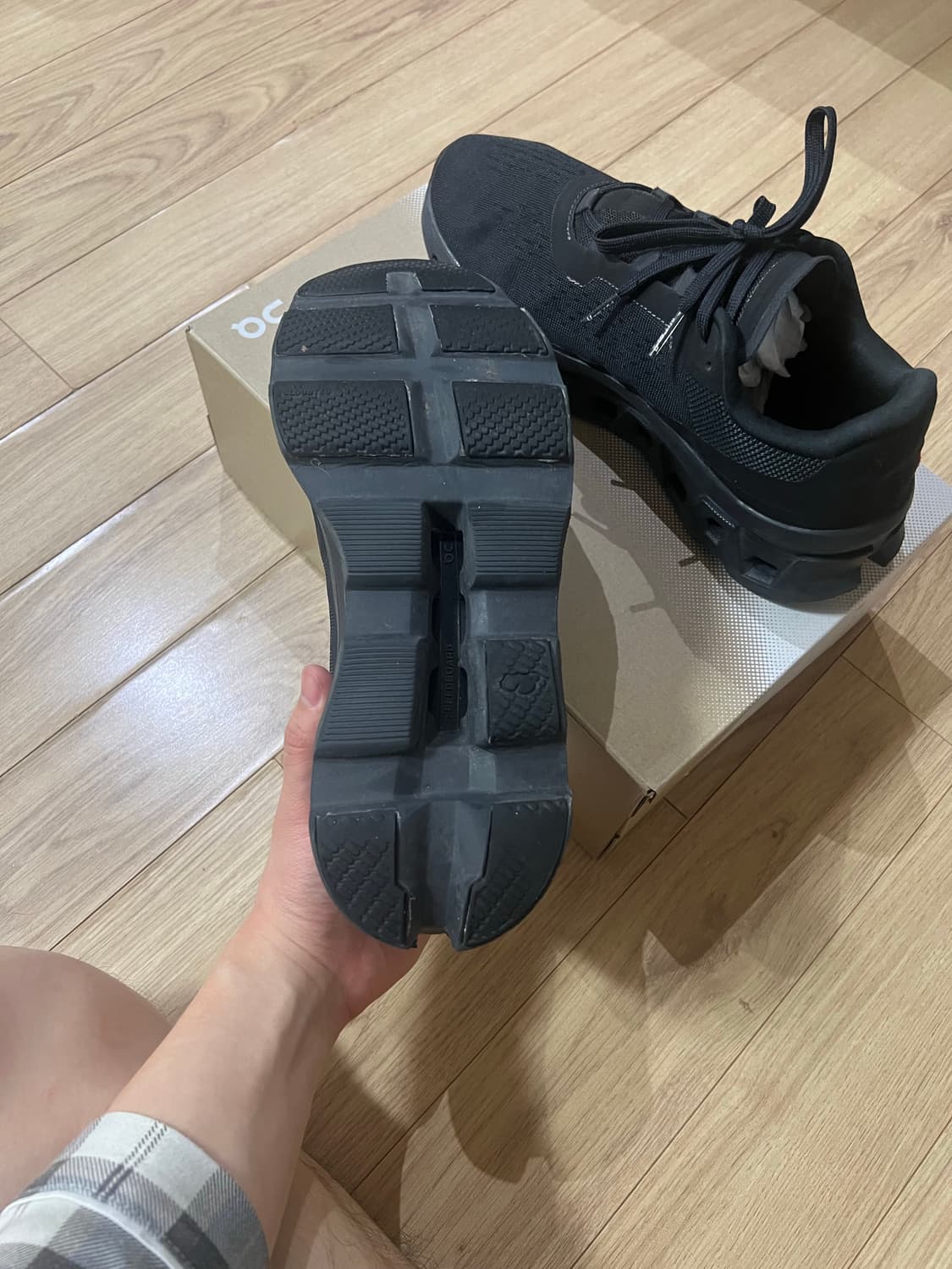 온러닝클라우드몬스터 41사이즈 상품이미지3