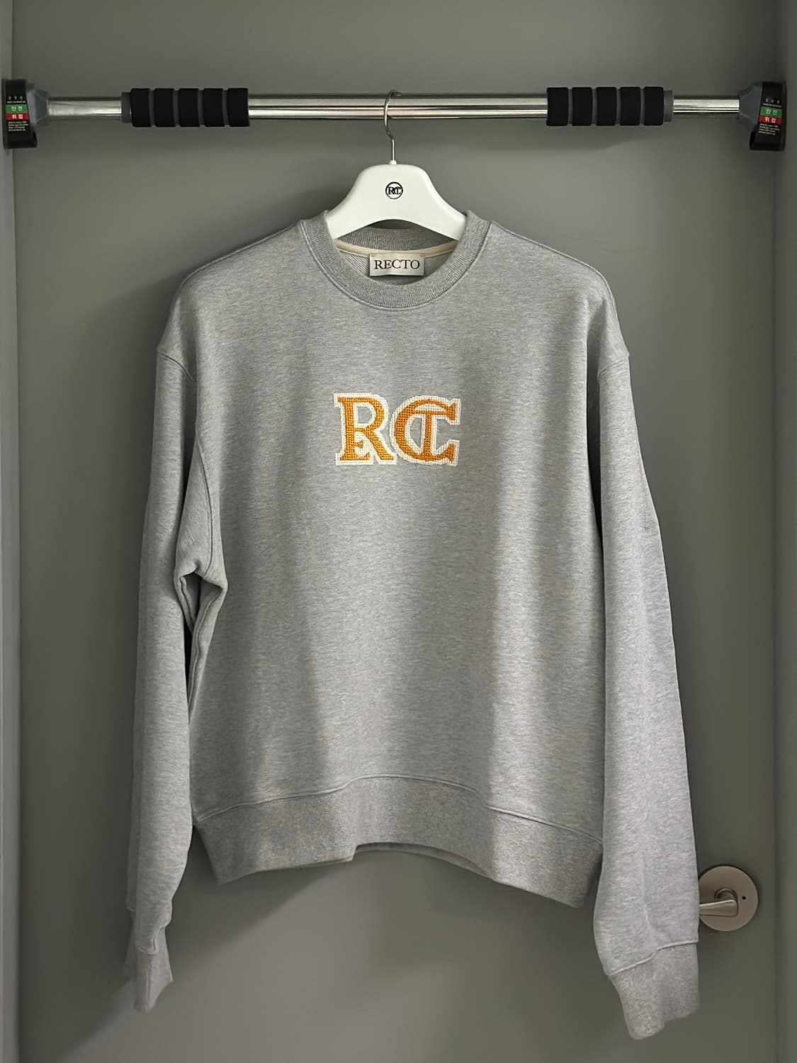 [OS] 렉토 RC 엠브로이드 스웻셔츠 맨투맨 그레이 상품이미지1