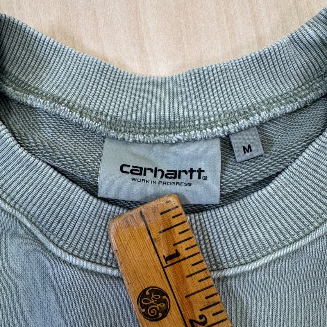 칼하트 WIP 자수 로고 맨투맨 상품이미지2