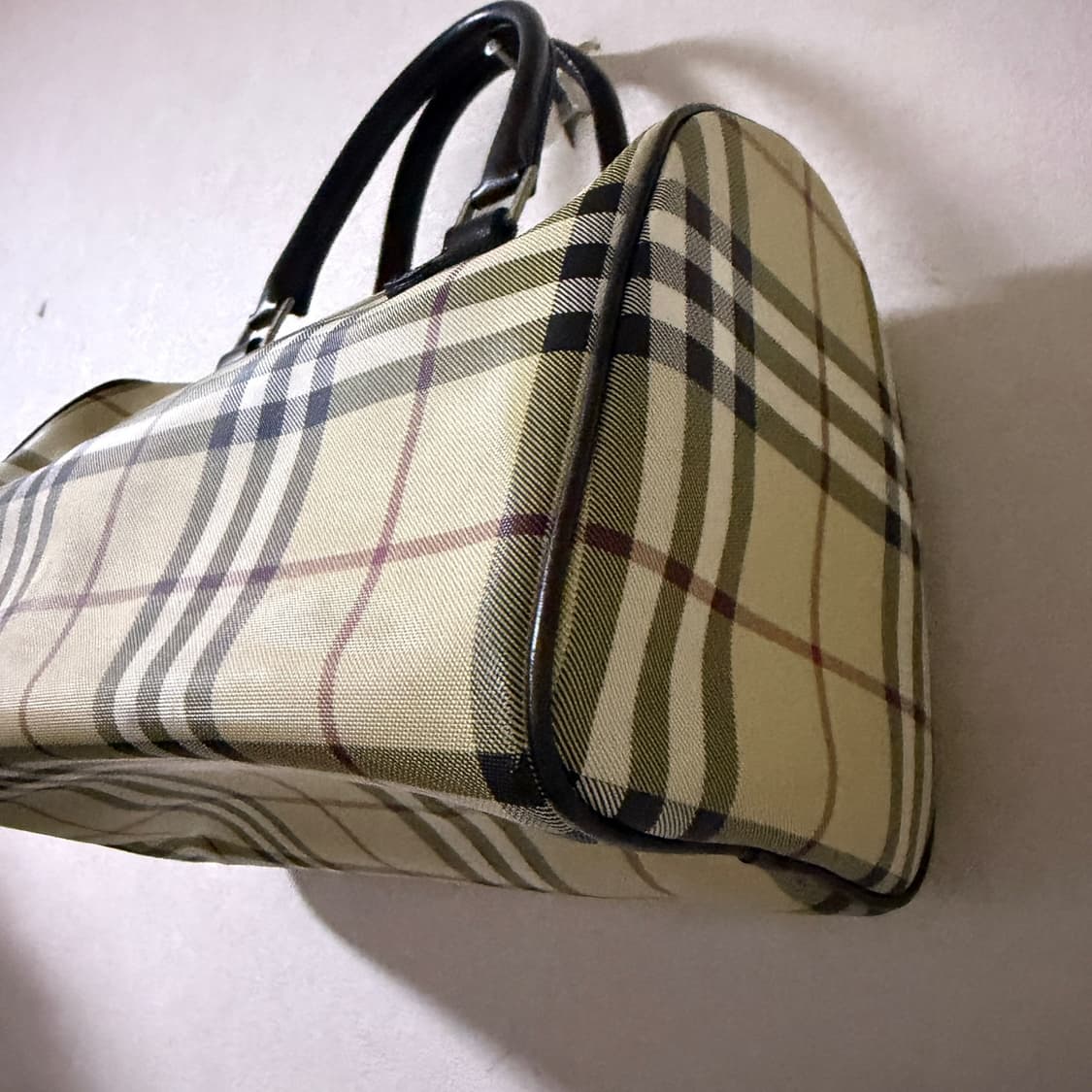 버버리 노바체크 패턴 미니 토트백 상품이미지5