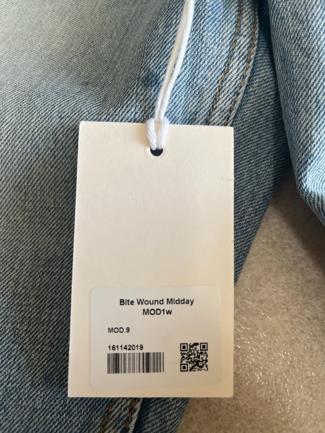 모드나인 Bite Wound Midday - MOD1w 32사이즈 팝니다 상품이미지4