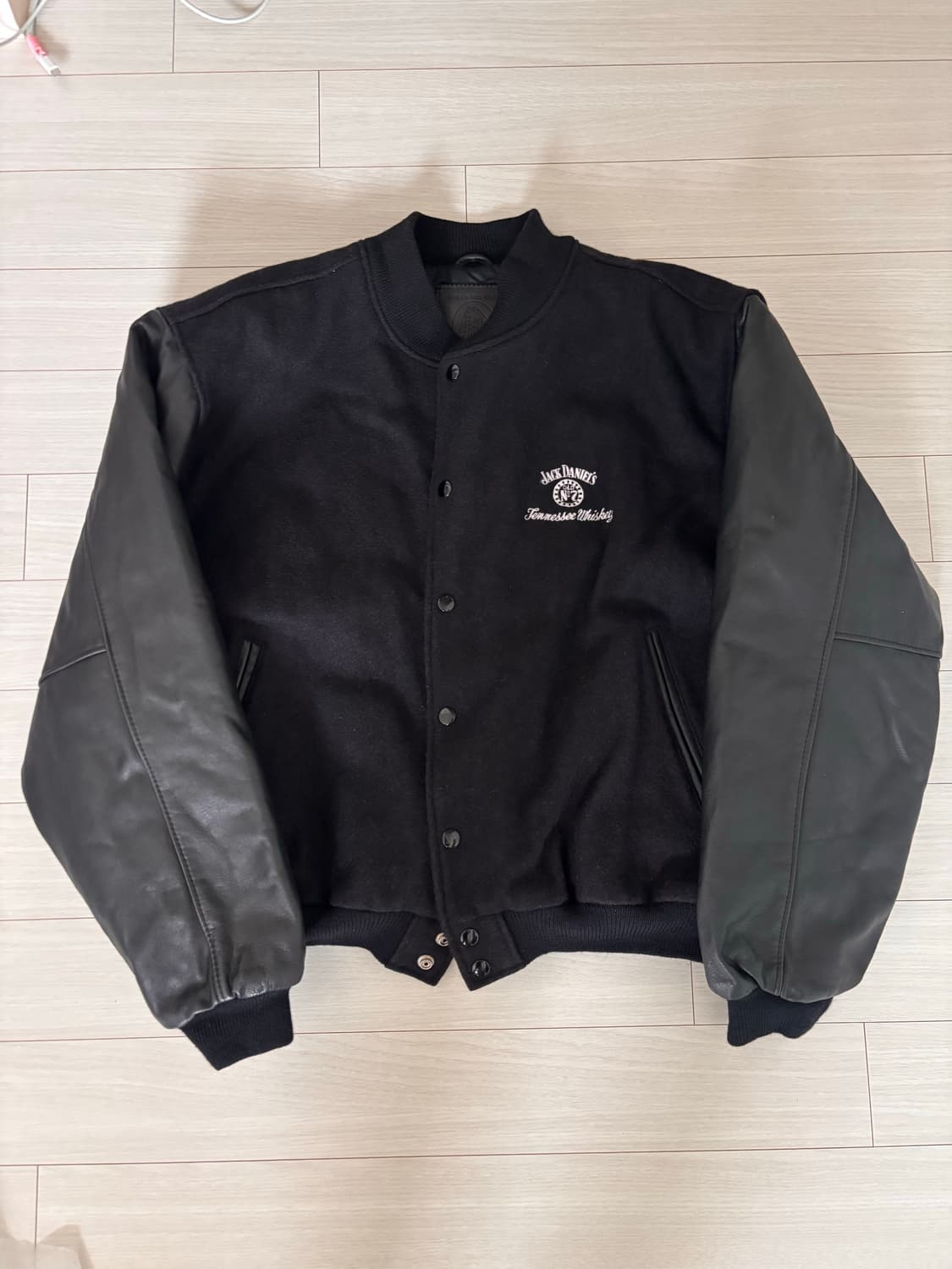 (XLsize) 골든베어 블랙 바시티 자켓 상품이미지1