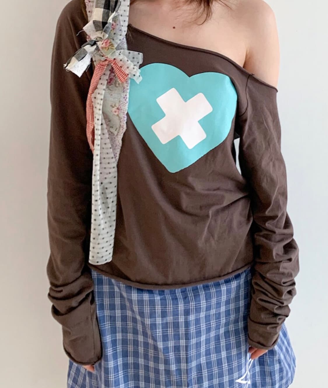 페어리 크로스하트 오프숄더 티셔츠 상품이미지1