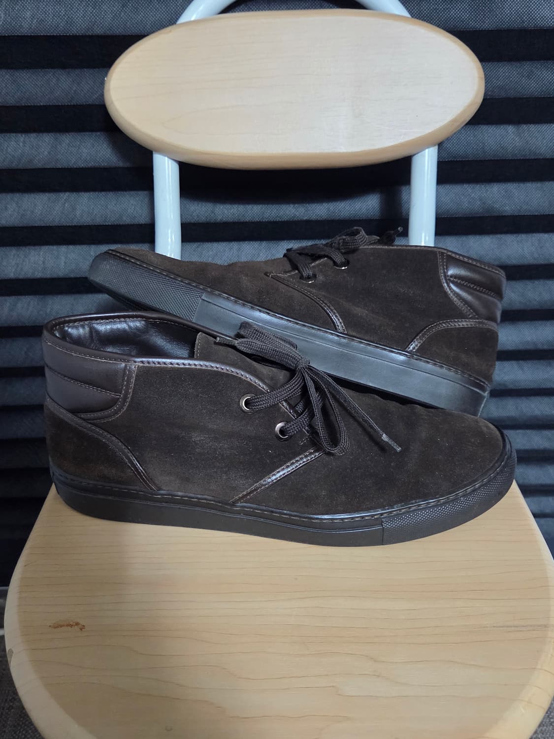 (정품) [몽클레어] 스웨이드 가죽 스니커즈 판매합니다. 상품이미지3