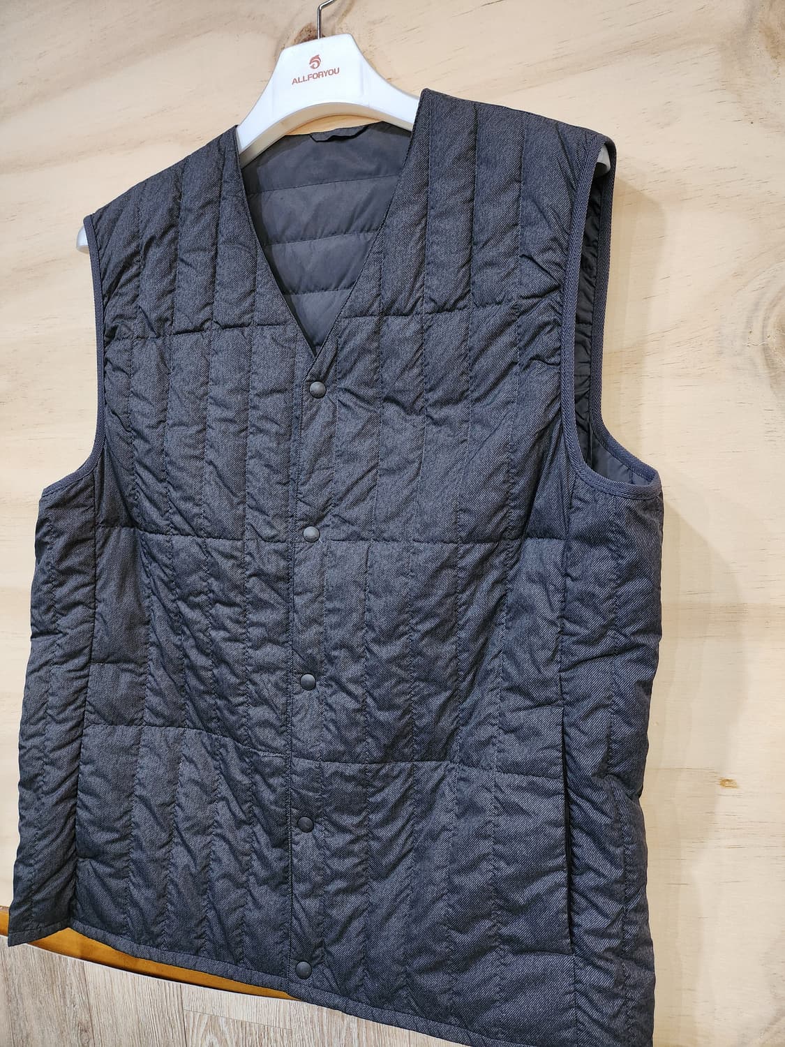 416) 지오지아 구스다운 경량패딩 조끼 상품이미지3