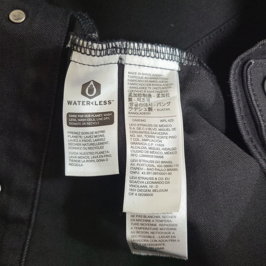 (L 100) 리바이스 프리미엄 블랙 흑청 데님 트러커 자켓 상품이미지8
