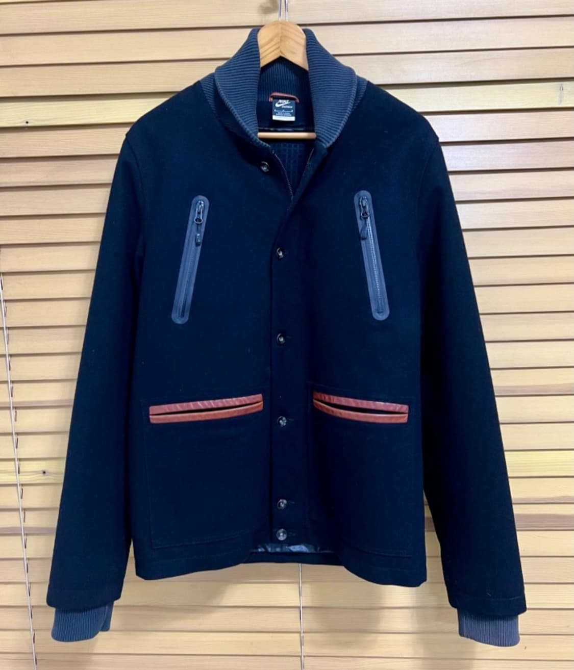 나이키 NSW 가죽트리밍블자켓
 상품이미지1