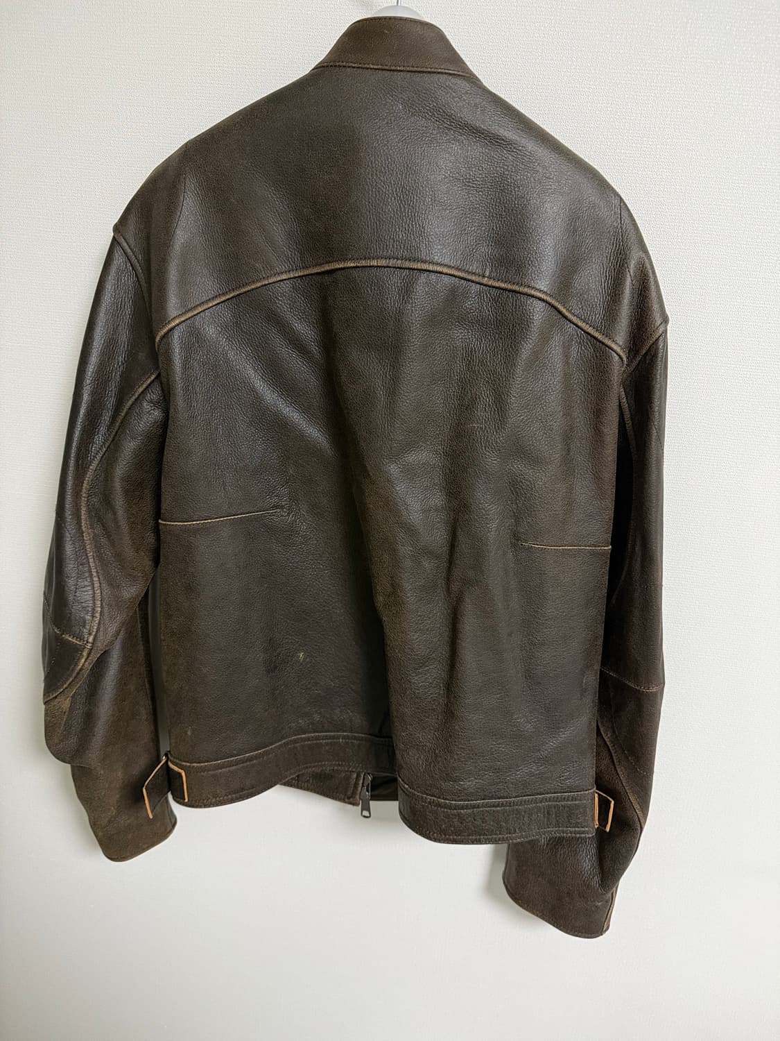 쿠어 스크래치드 레더 바이커 자켓 (다크브라운) 상품이미지4