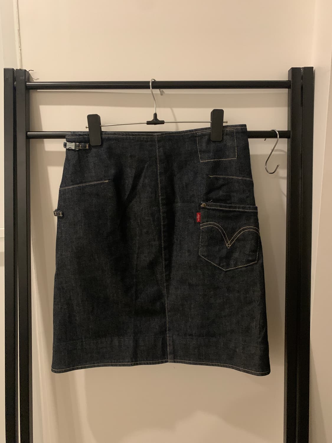 리바이스 엔지니어드 랩스커트 상품이미지2