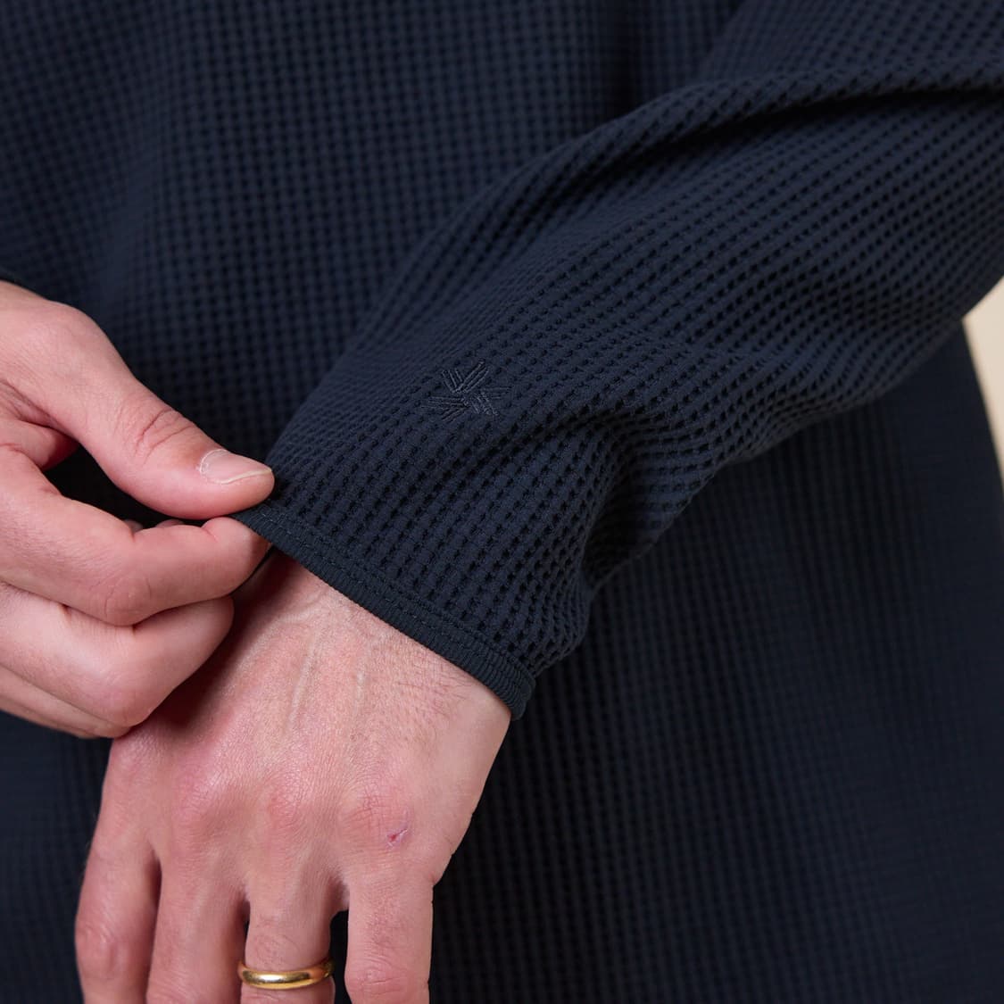 Goldwin WF Light L/S 후드티 블랙 상품이미지4