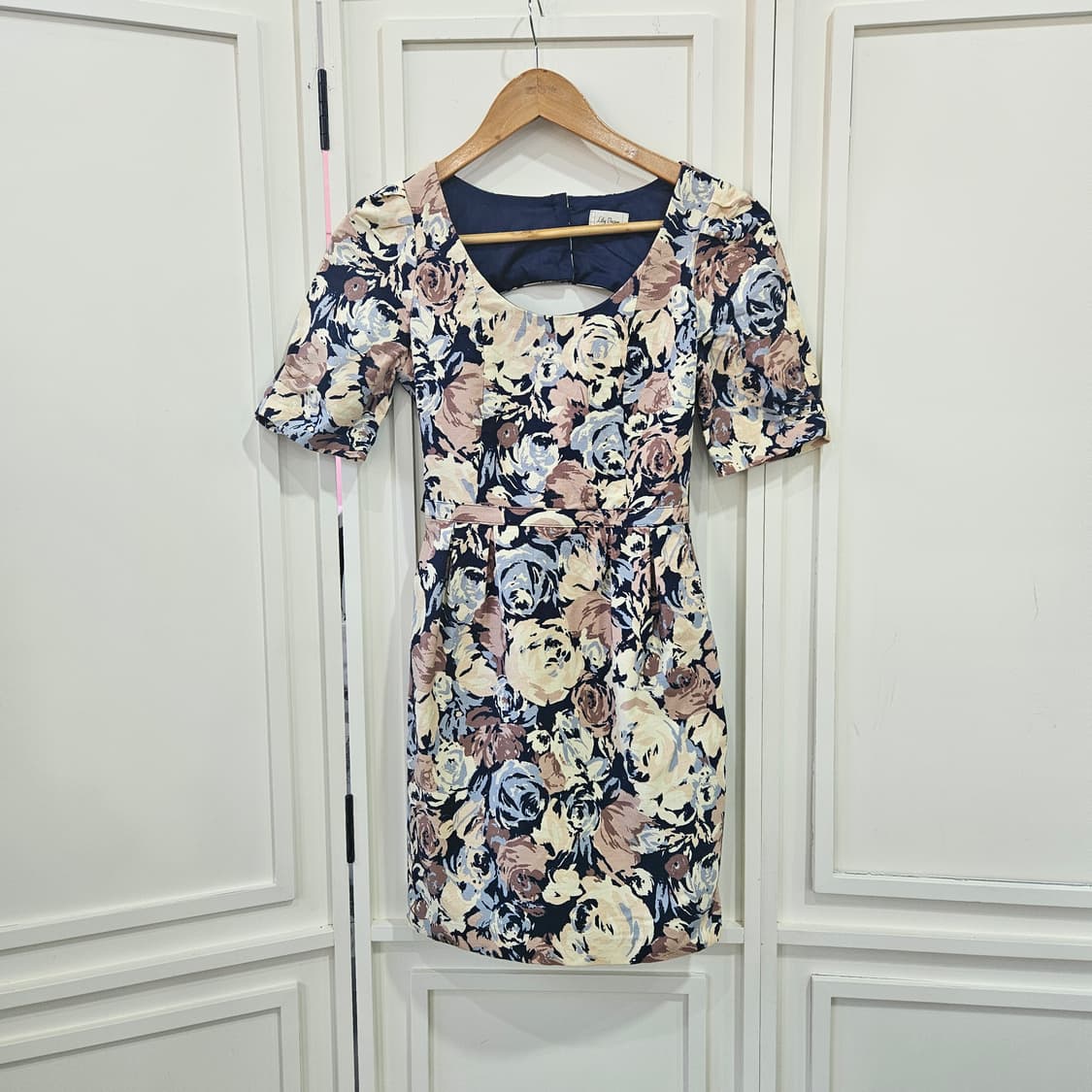 릴리브라운(Lily Brown) 플라워 자가드 리본 원피스 상품이미지1