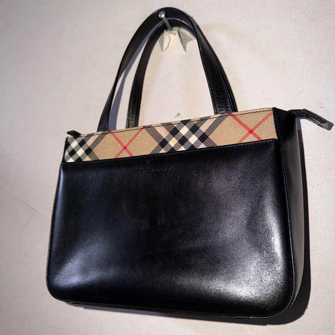 버버리 노바체크 깔끔 가죽 사각 토트백 상품이미지10