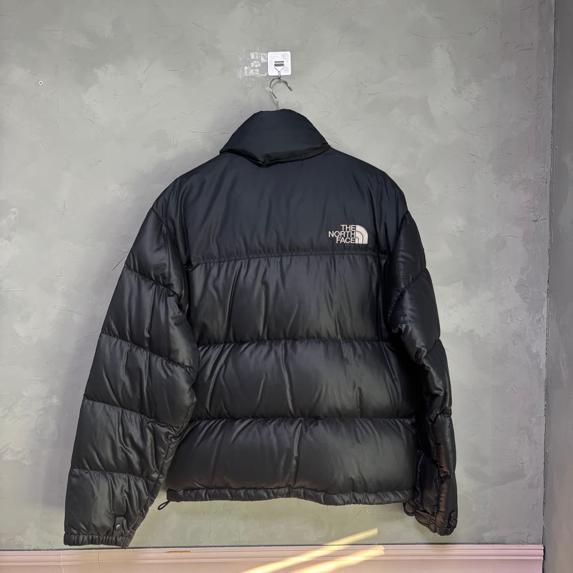 노스페이스 700 눕시 구스다운 패딩 블랙 상품이미지4