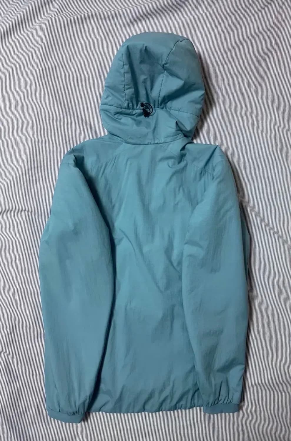 (SS급) 아크테릭스 아톰 LT 후디 솔레스 M 상품이미지4