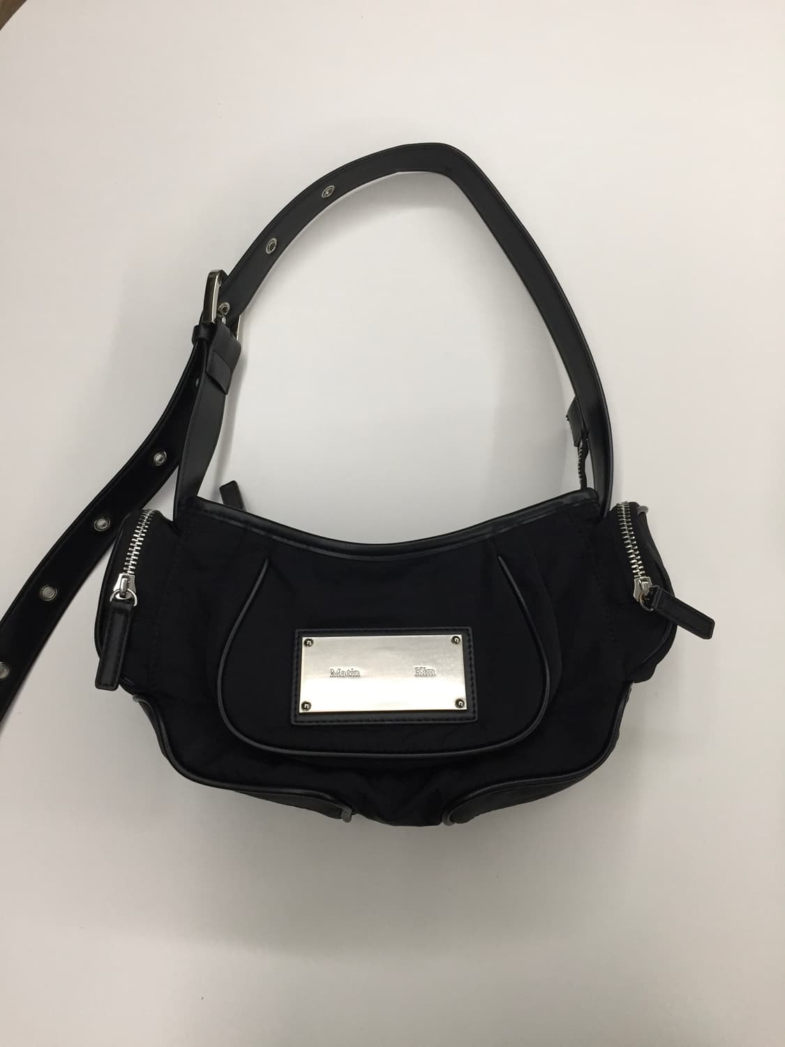 마뗑킴 마들렌 라운드백 블랙 숄더백 상품이미지1