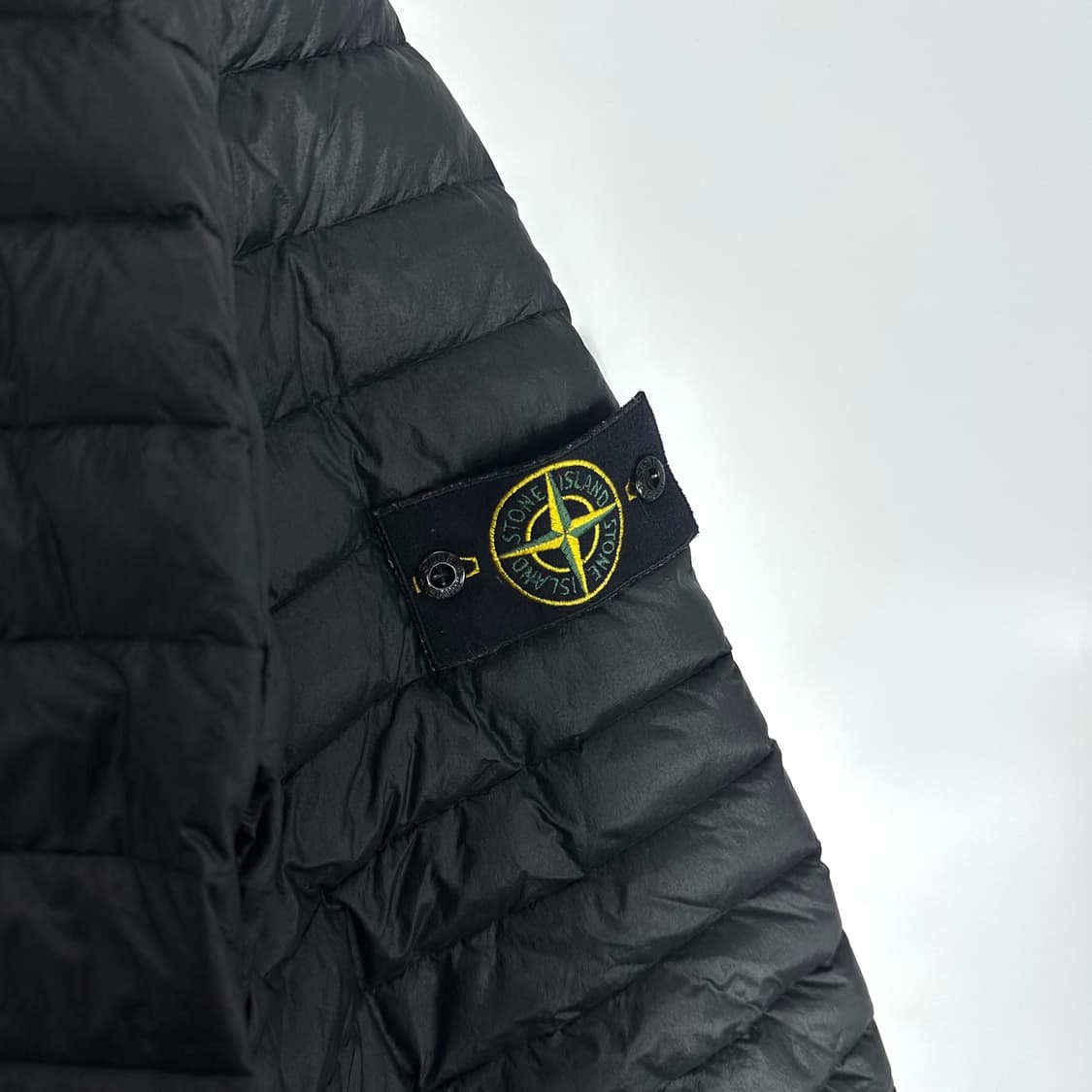 [국내 105] 스톤아일랜드 룸우븐 경량패딩 블랙 M 상품이미지2