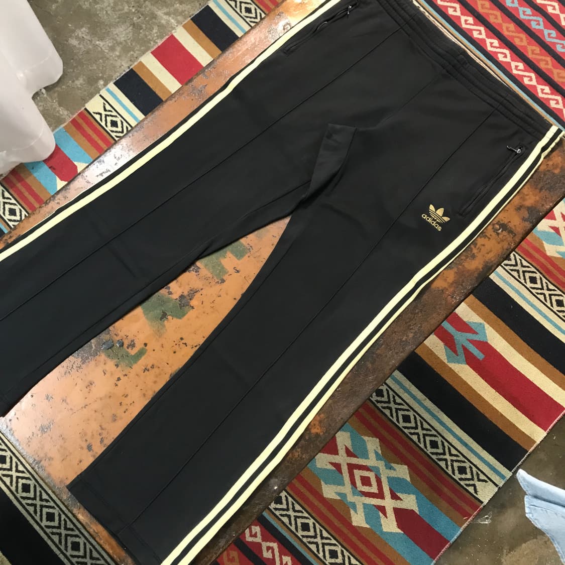 아디다스 블랙 밴딩 골드 트랙 팬츠 허리 35 37 사이즈 상품이미지2