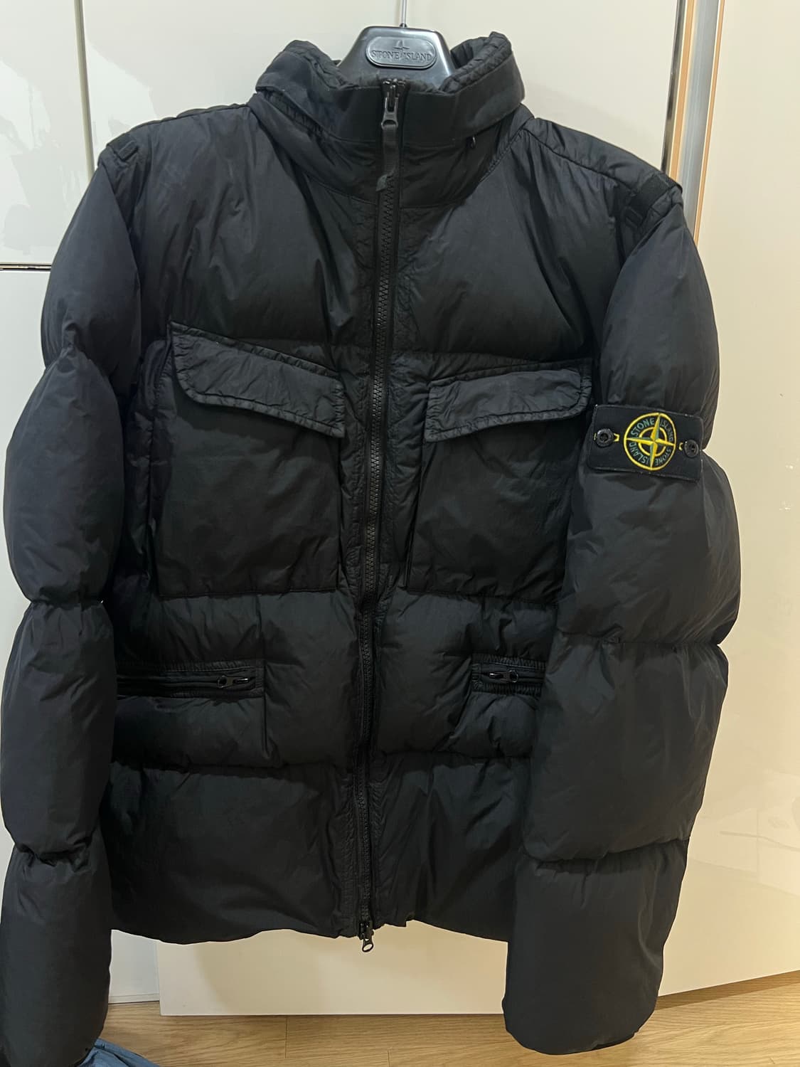 스톤아일랜드 크링클랩스 패딩 L (새상품급) 상품이미지1
