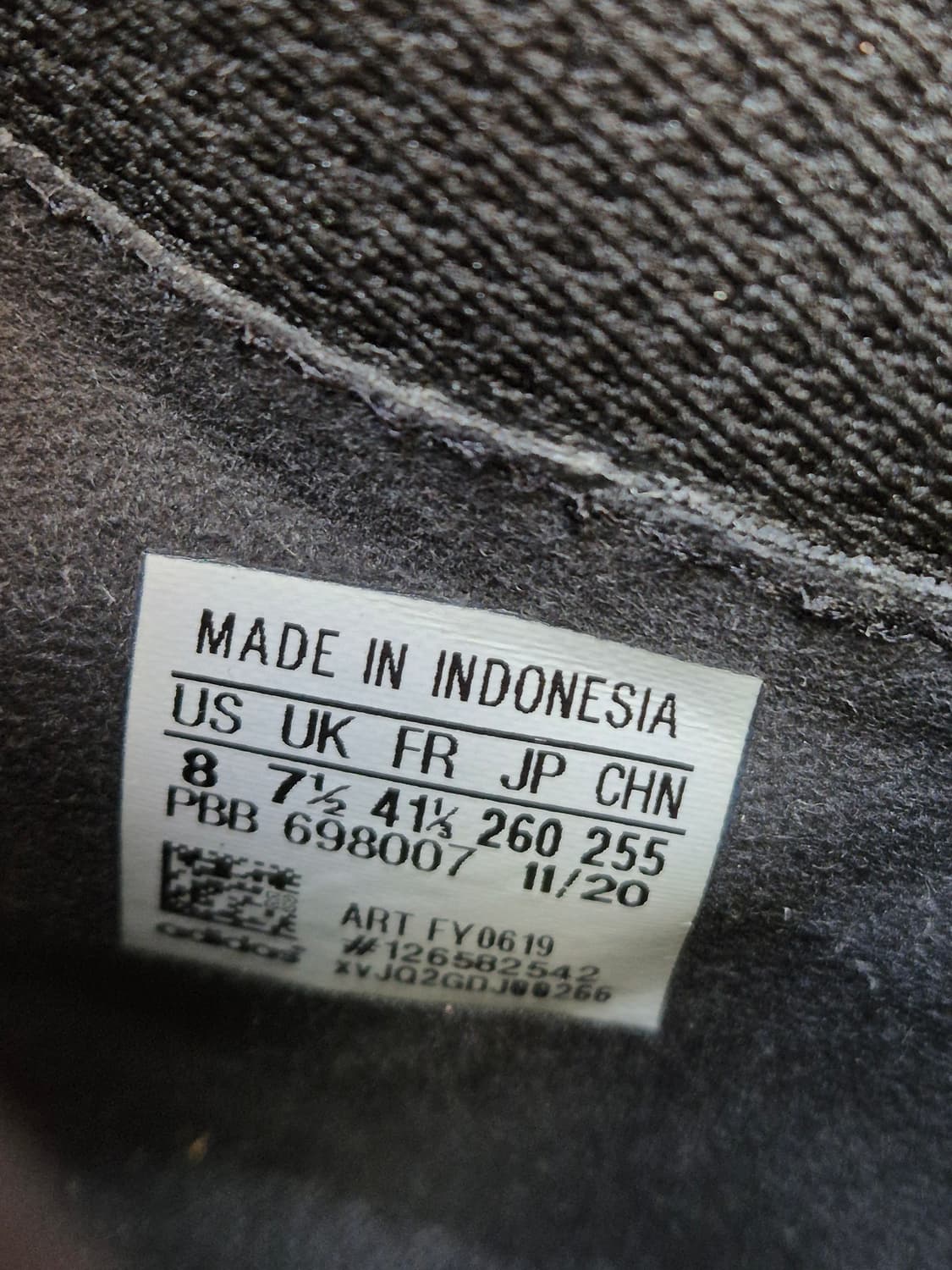 아디다스 프레데터 Freak.3 풋살화 260mm 판매합니다. 
쨍한 파 상품이미지5