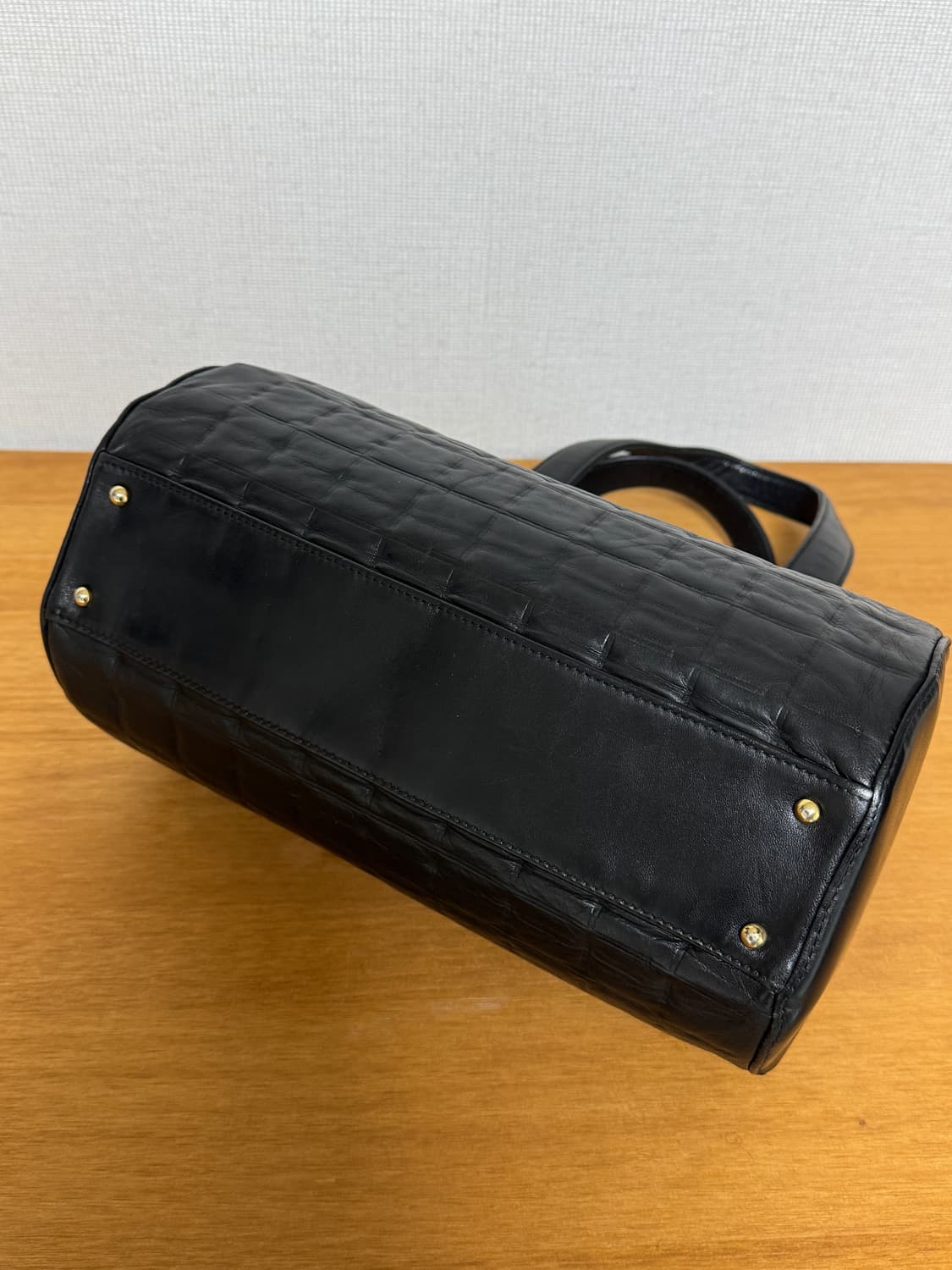 샤넬 CC로고 초코바 원통 토트백 상품이미지7