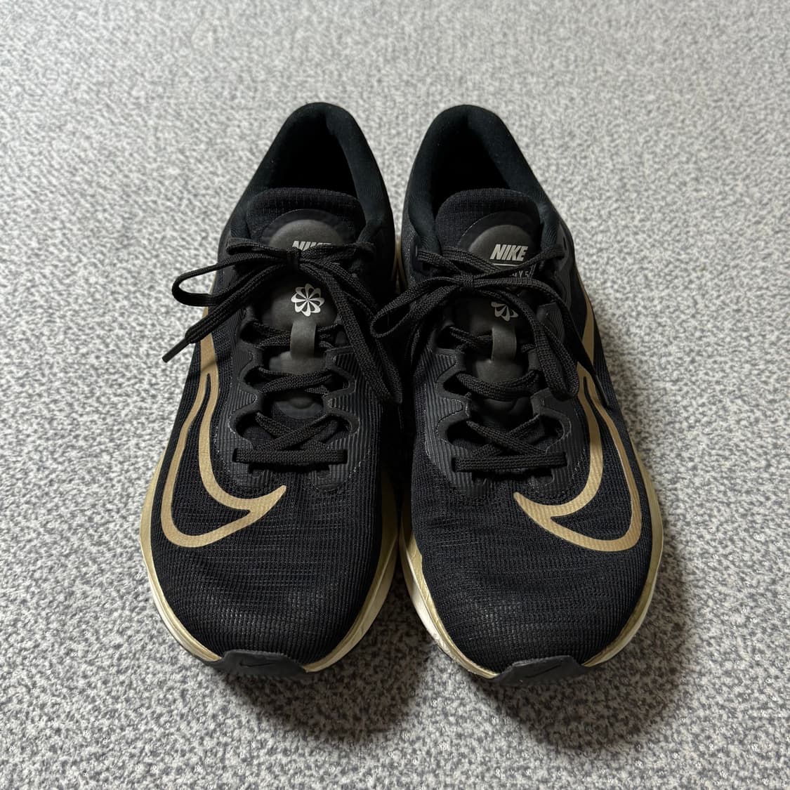 [정가 15만원] 나이키 줌플라이5 러닝화 270 상품이미지1