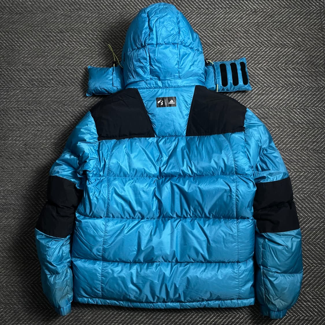 아디다스 하이킹 벌키 800 구스다운 패딩 점퍼 y 4037 상품이미지6