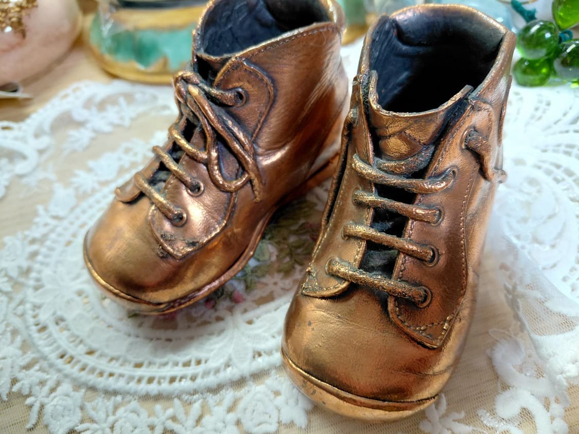 Rare Antique)귀한 1940s 앤틱 브론즈 아기 신발오브제 한쌍 상품이미지2