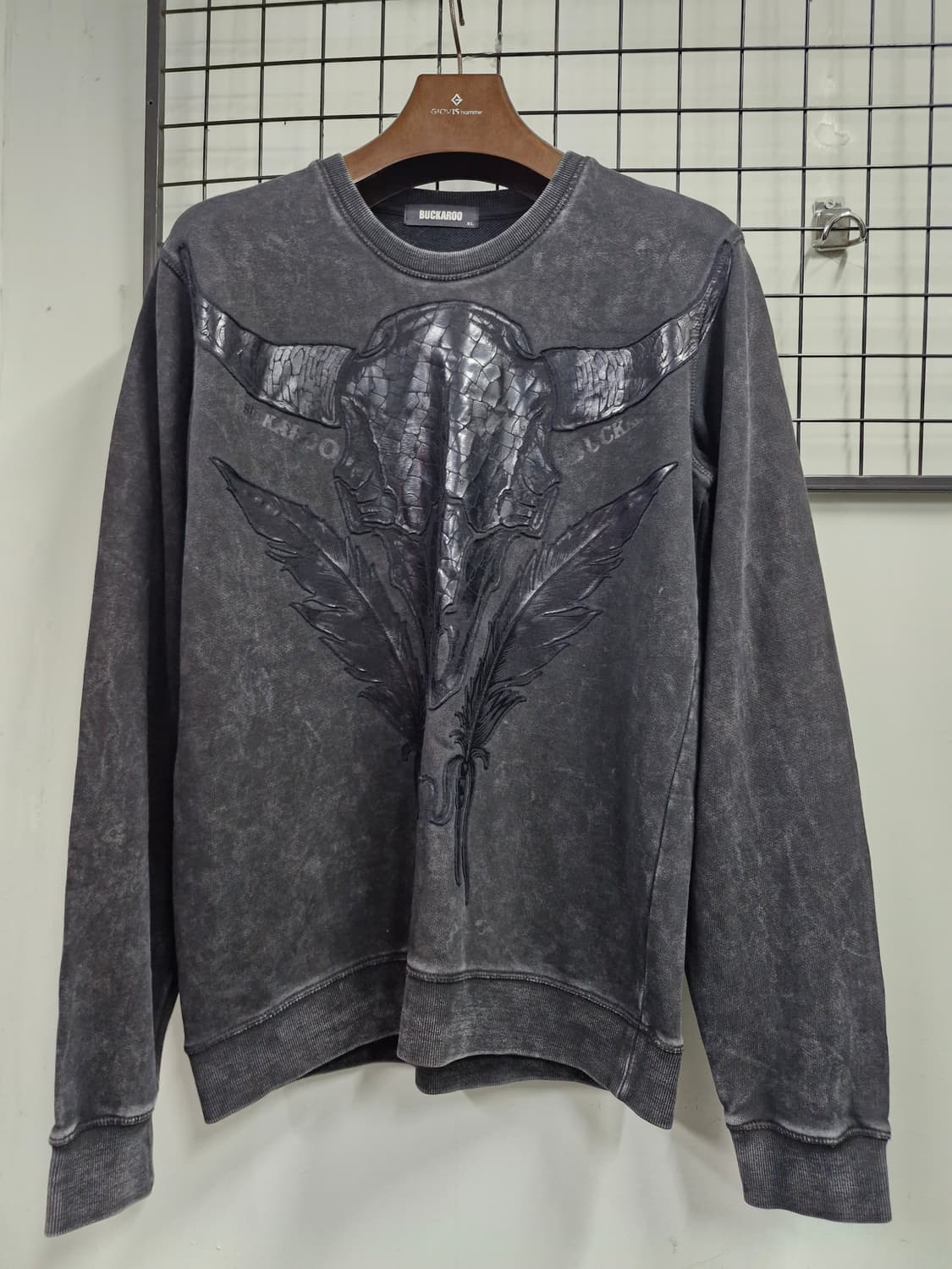 100L 버커루 프린팅 맨투맨. 상품이미지1