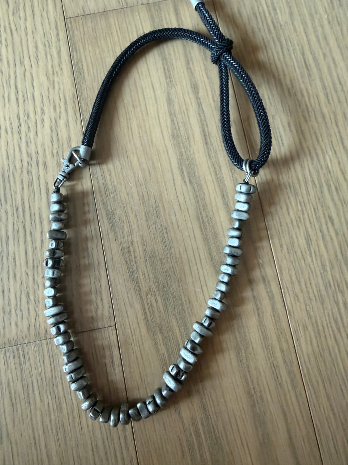 해칭룸 스톤볼 목걸이 상품이미지1