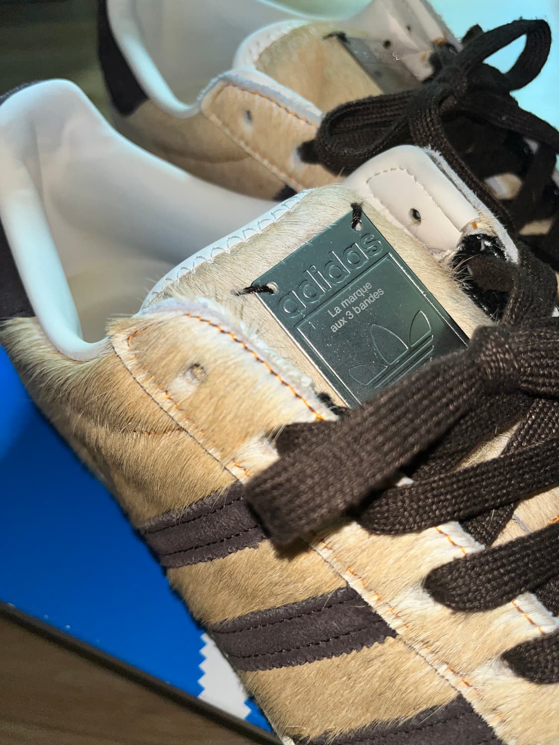 아디다스x아트모스 송치 슈퍼스타 하치코 280 상품이미지4