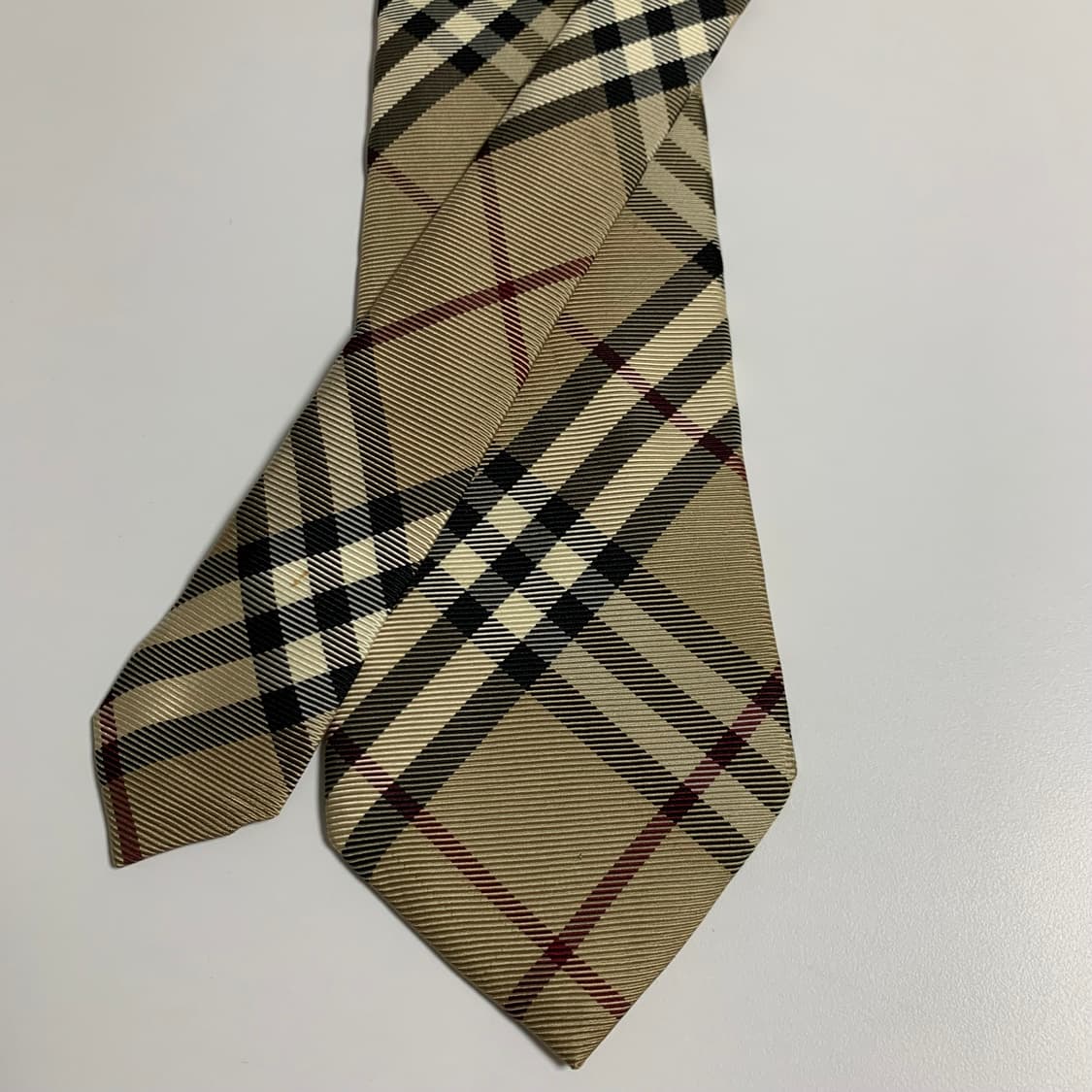 버버리(BURBERRY) 노바체크 넥타이 명품 100실크 A등급 9cm 상품이미지4