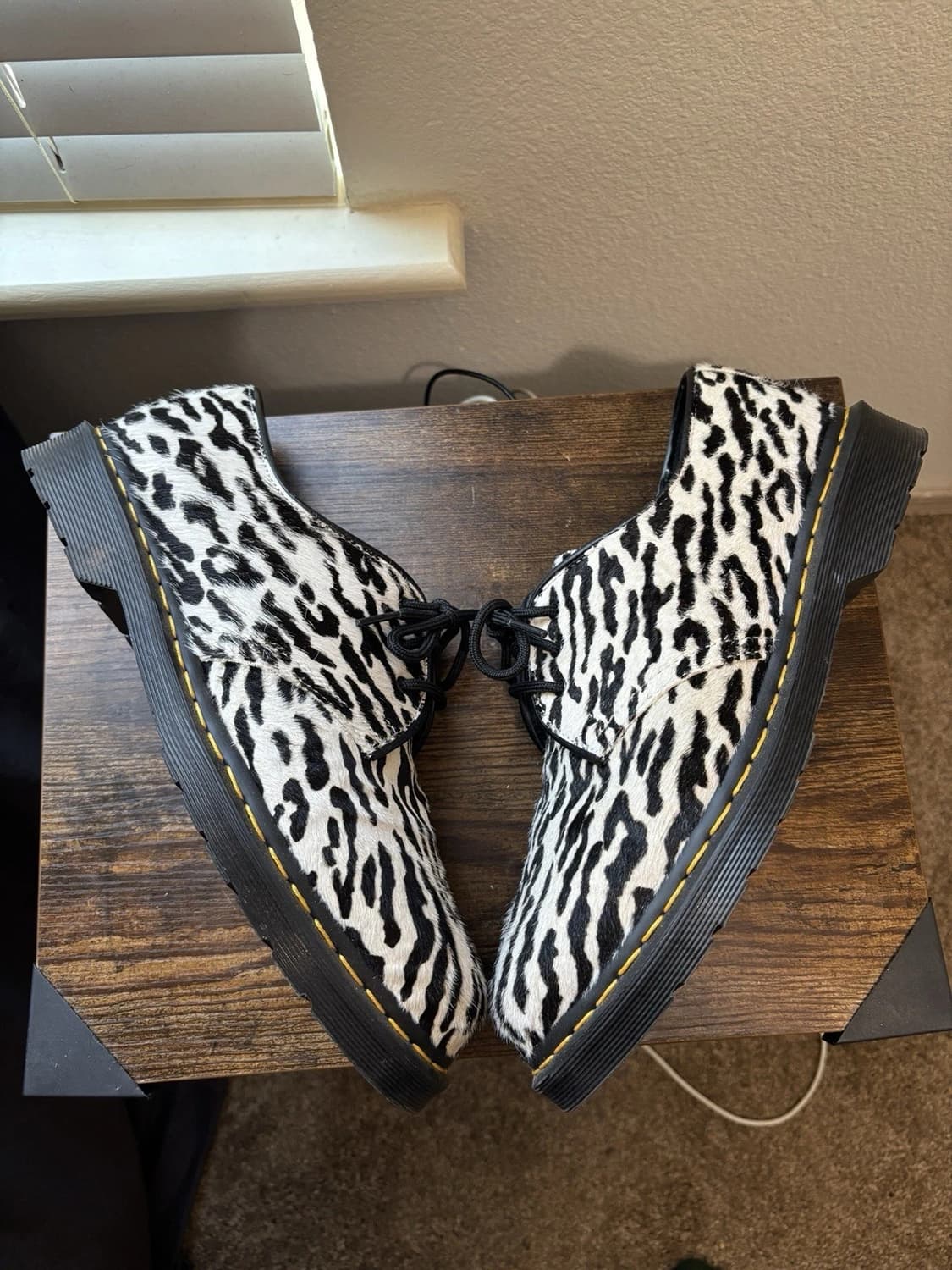 닥터마틴 x 와코 마리아 1461 타이거 카모 헤어 온 블랙 화이트 슈즈 상품이미지2